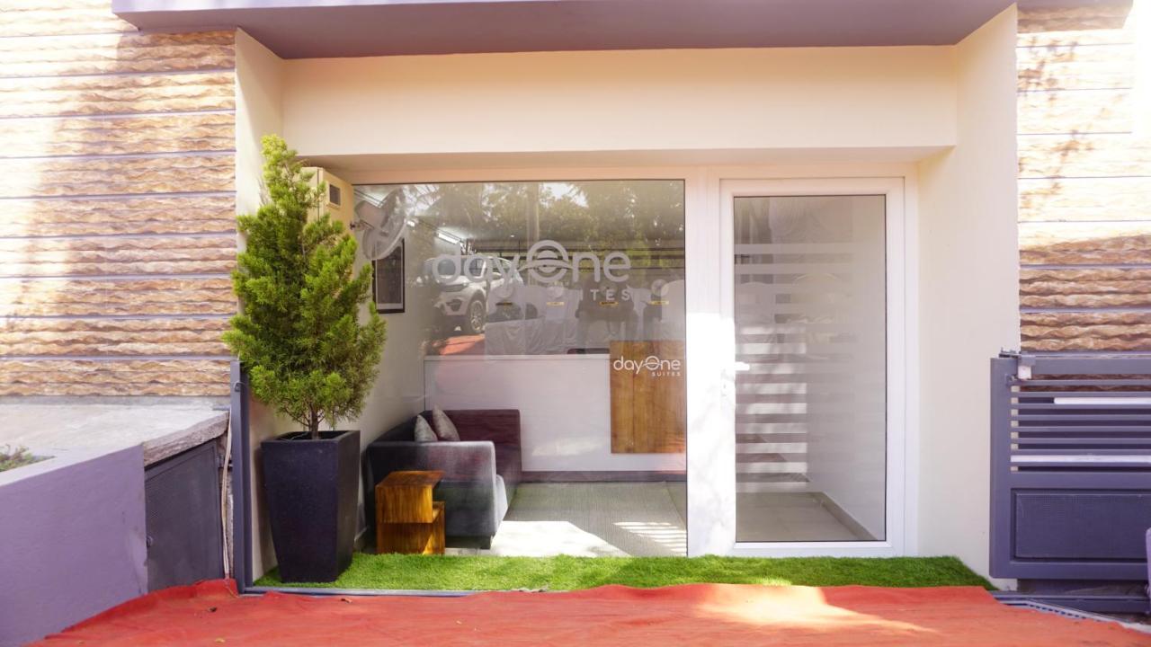Dayone Suites Bangalore Exterior photo